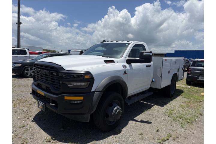 RAM 5500 4x4 SERVICE BODY 2025 CON 3K MILLAS