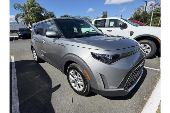 KIA SOUL LX 2025 llama se va
