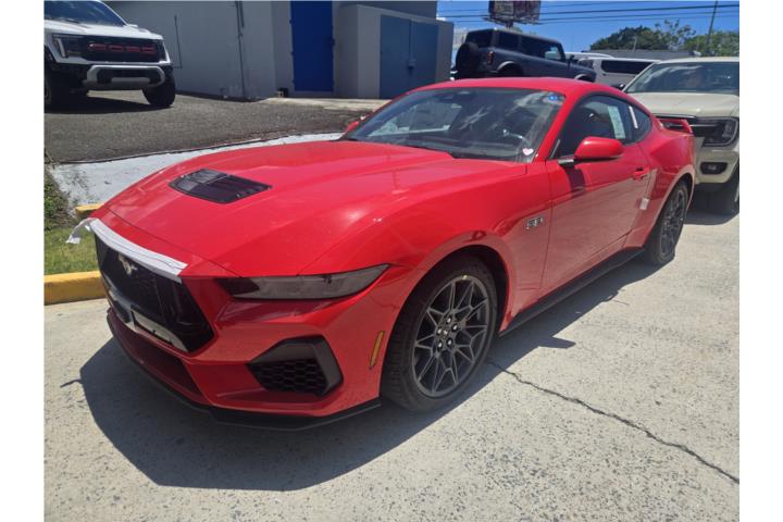 Ford Mustang 2026 GT RaceRed