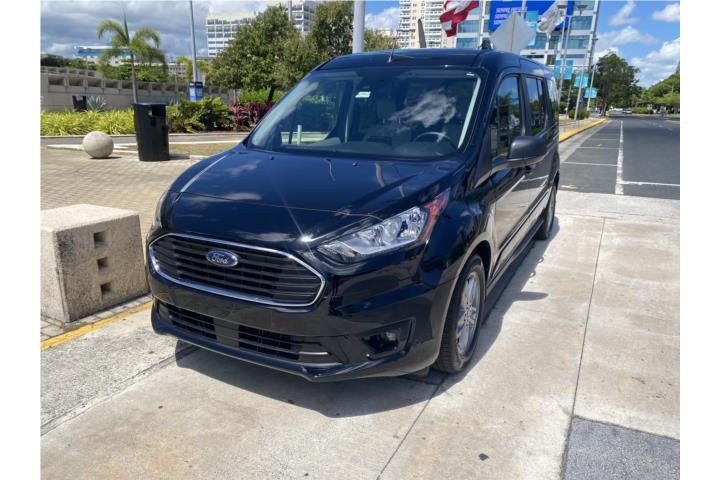 2023 Ford Transit Passenger Van XLT