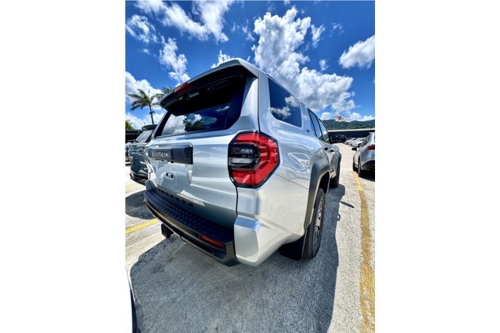 TOYOTA 4RUNNER