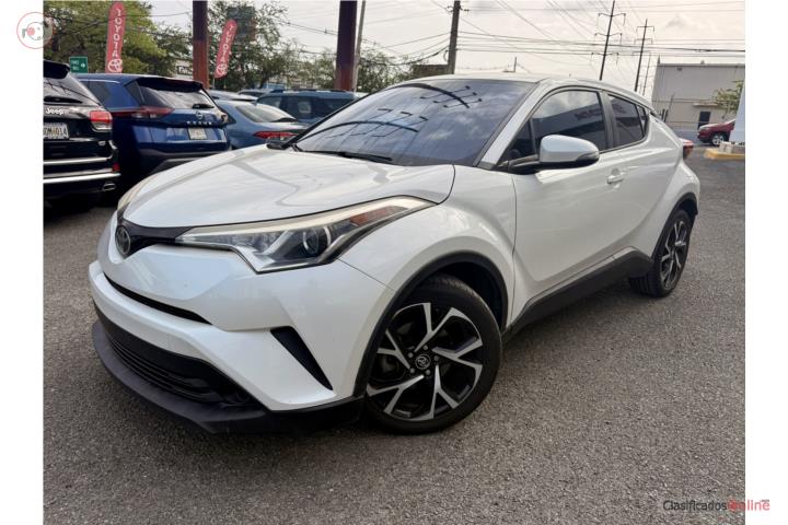 TOYOTA CHR 2018 127k MILLAS BUENAS CONDICIONE