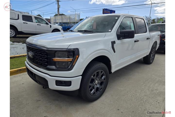 Ford F-150 2026 STX 4x4 OxfordWhite