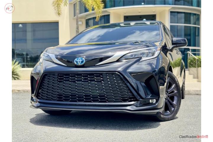 TOYOTA SIENNA XSE 2024 PIEL