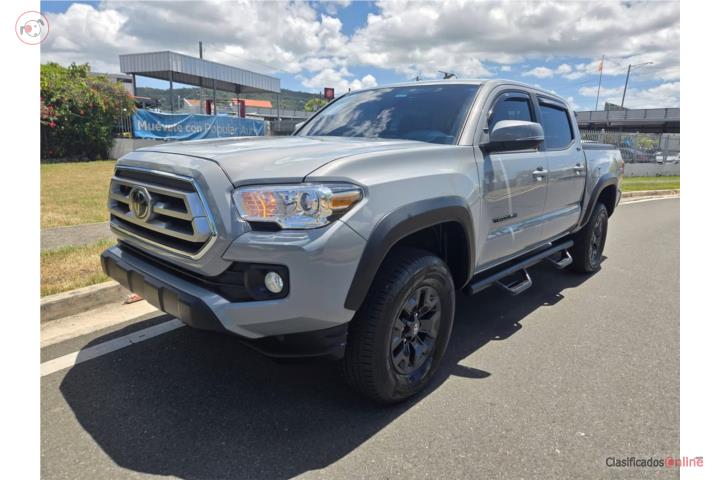 TOYOTA TACOMA SR5 4x4 2021