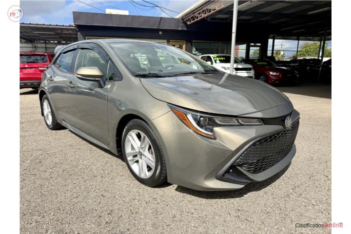 Corolla Hatchback SE
