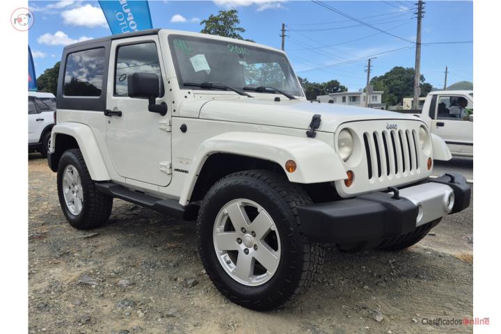 Jeep Wrangler Sahara 2010 con garantía!