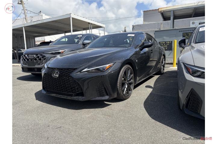 LEXUS IS 350 FSPORT-3,200 MILLAS