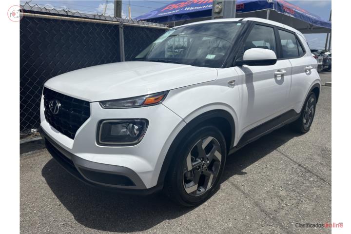 HYUNDAI VENUE 2023 (SOLO 10K MILLAS)