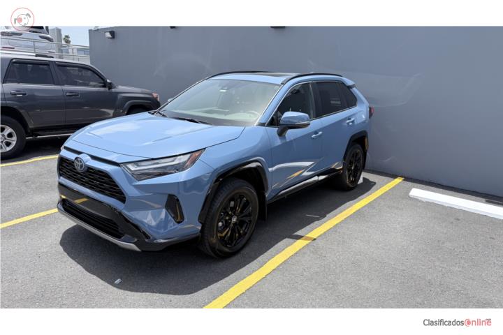 Toyota Rav4 SE Hybrid