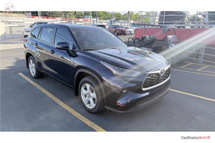 Toyota Highlander LE
