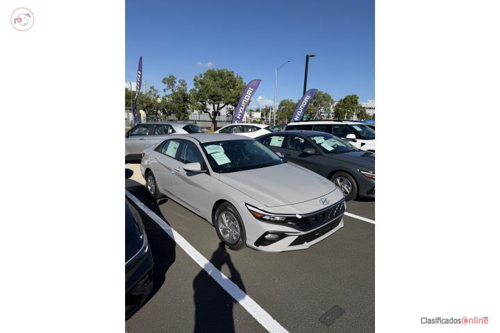 Hyundai Elantra SE 2026 / NUEVO / EN OFERTA