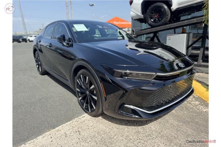 Toyota Crown Platinum 2023