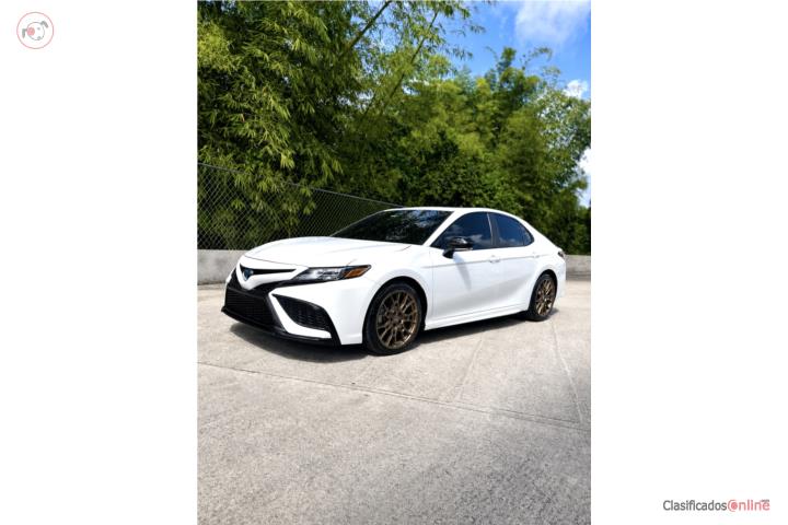 2024 Toyota Camry SE Hybrid Nightshade