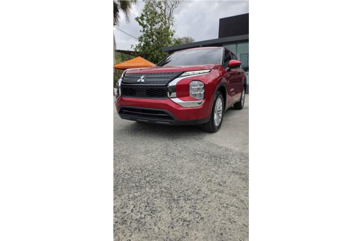 Mitsubishi Outlander ES 2023 - Pago $401/mes