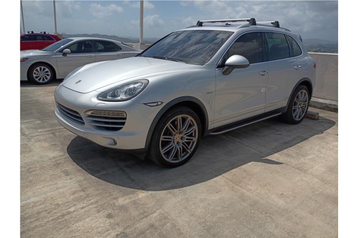 PORSCHE CAYENNE V6 DIESEL PLATINUM 2014