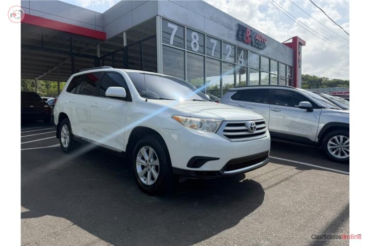 Toyota highlander LE