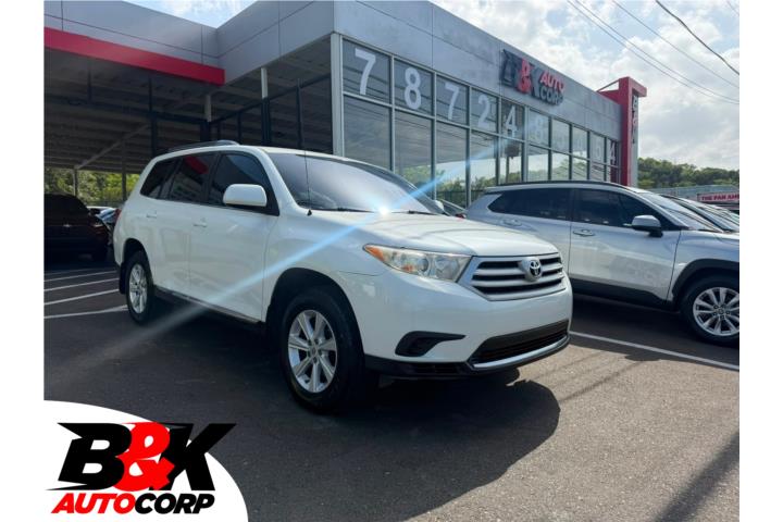 TOYOTA HIGHLANDER LE PLUS LIQUIDACION NUEVA!!