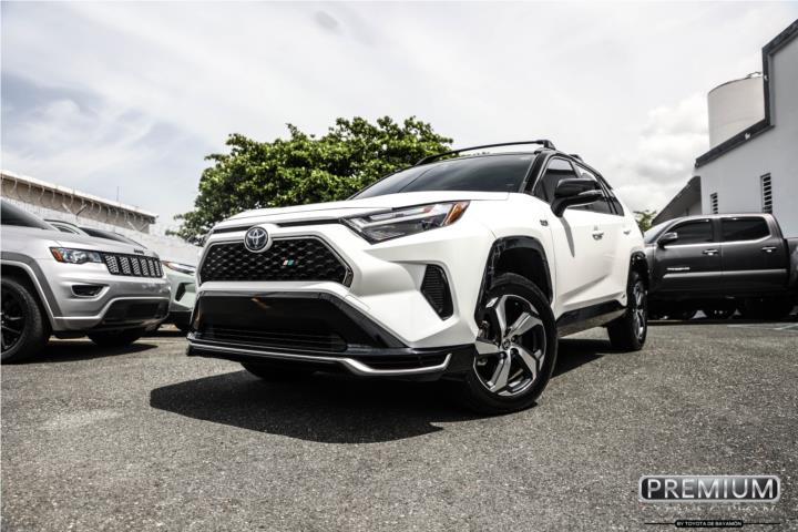 Toyota RAV4 SE Prime 2024