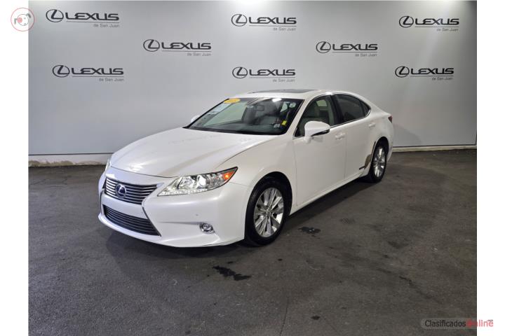 2015 ES300h Luxury