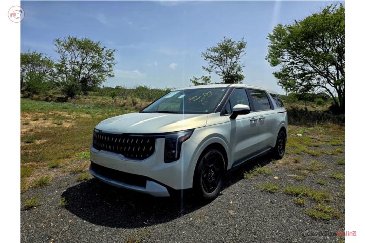 Kia Carnival LX 2025