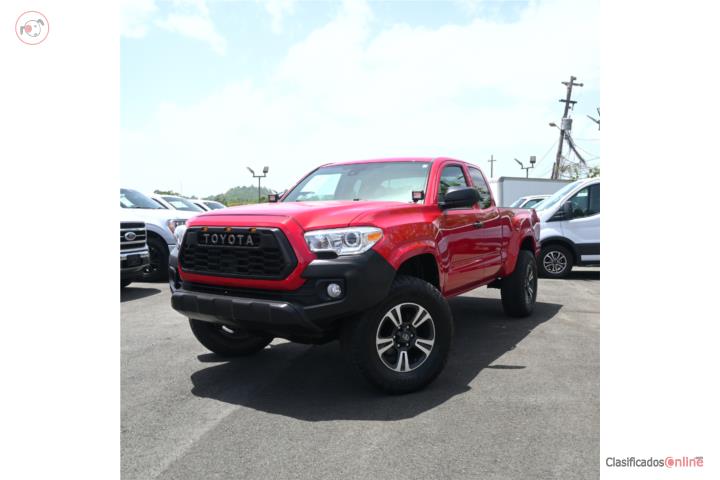 Toyota Tacoma 2WD SR con solo 37k millas!