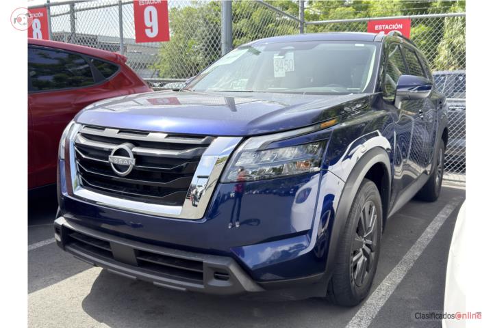 NISSAN PATHFINDER SV