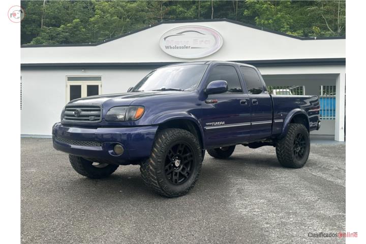TOYOTA TUNDRA CABINA Y MEDIA 4X2 V8