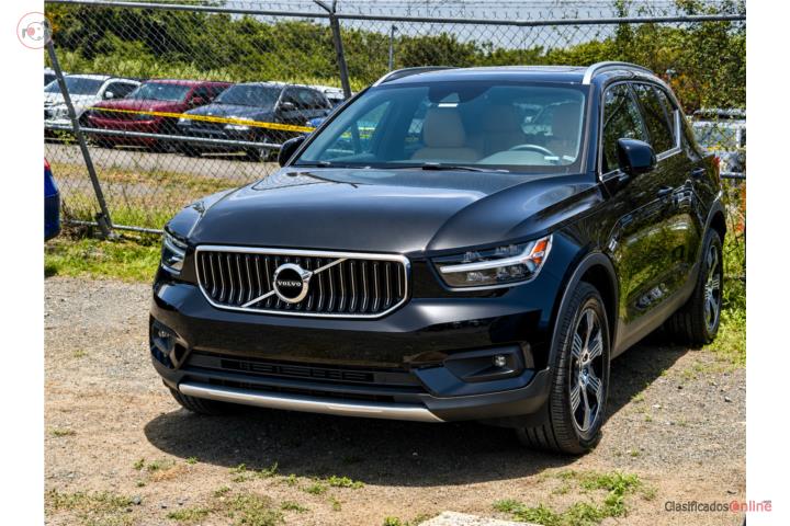 | 2022 VOLVO XC40 INSCRIPTION |