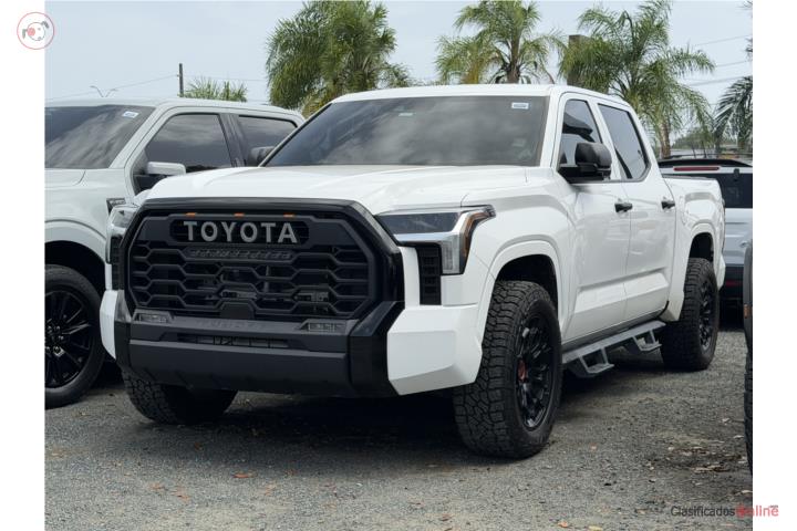 TOYOTA TUNDRA