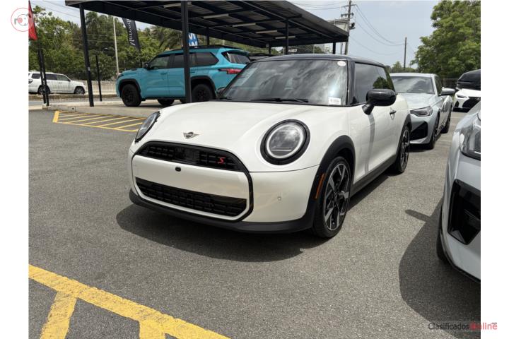 MINI COOPER HARTOP -11,000 MILLAS