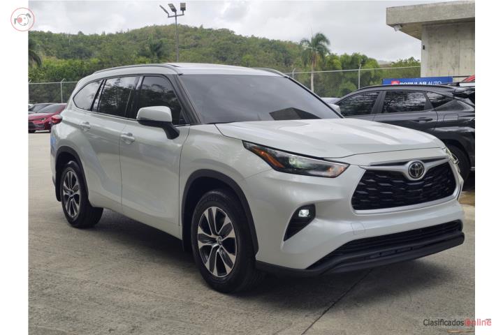 TOYOTA HIGHLANDER / 3 FILAS / XLE V6