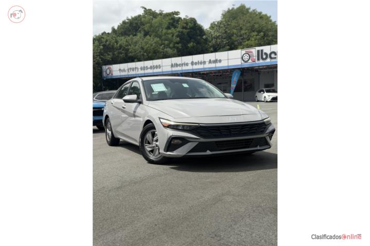 Hyundai Elantra SE 2025