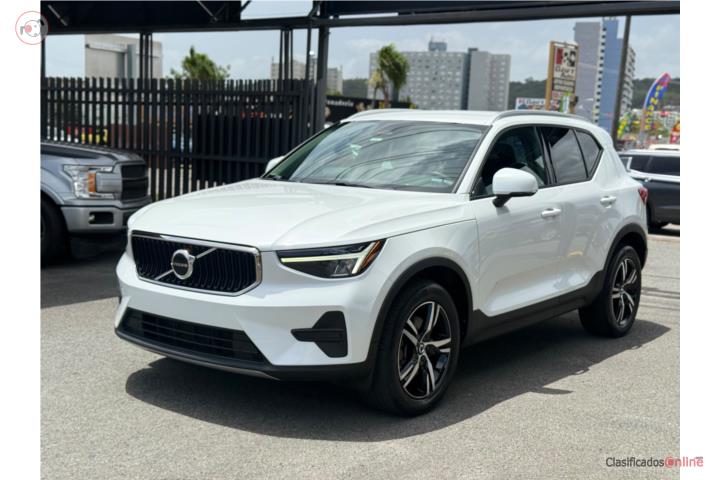 VOLVO XC-40 B4 CORE FWD