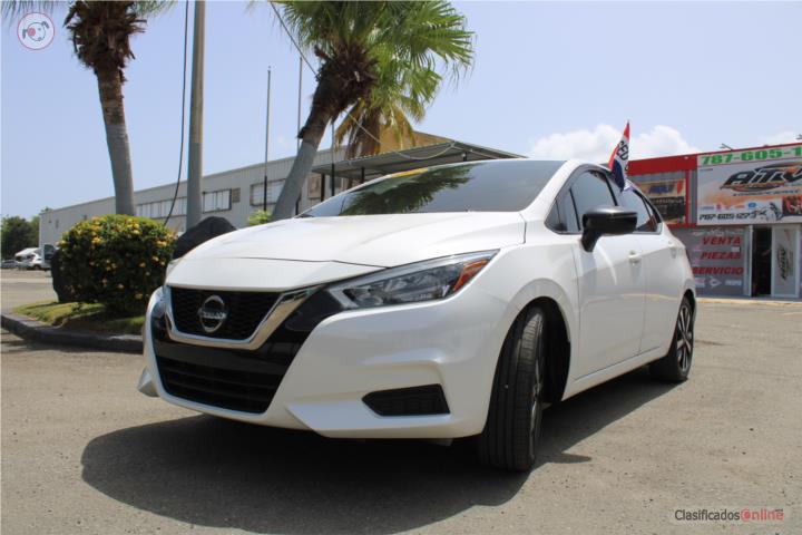 Nissan Versa SR 2022