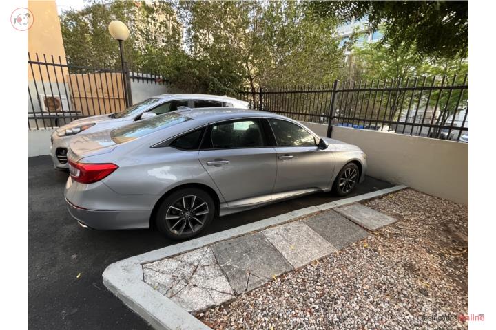 Honda Accord EX-L 2022 - 4,800 millas