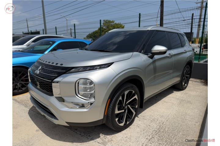 2024 Mitsubishi Outlander SE