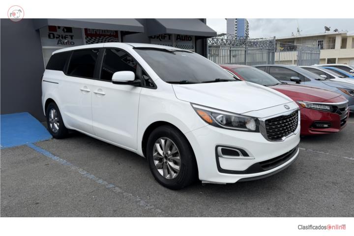 KIA SEDONA 2021 3 FILAS