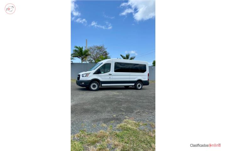 Ford Transit MR 350 15 pass 2025