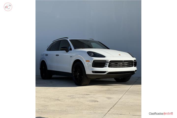 Porsche Cayenne Hybrid 2023  solo 18k millas