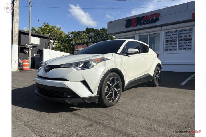 TOYOTA C-HR XLE 19 EN LIQUIDACION
