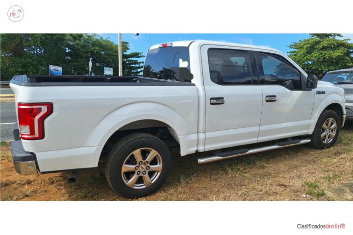 Ford F-150 XLT 2017 blanca