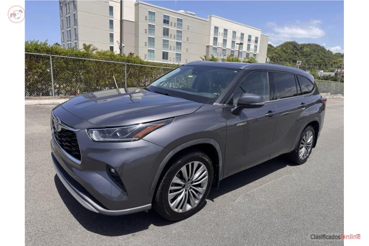 TOYOTA HIGHLANDER PLATINUM