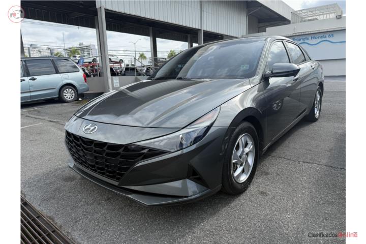 Hyundai Elantra SE