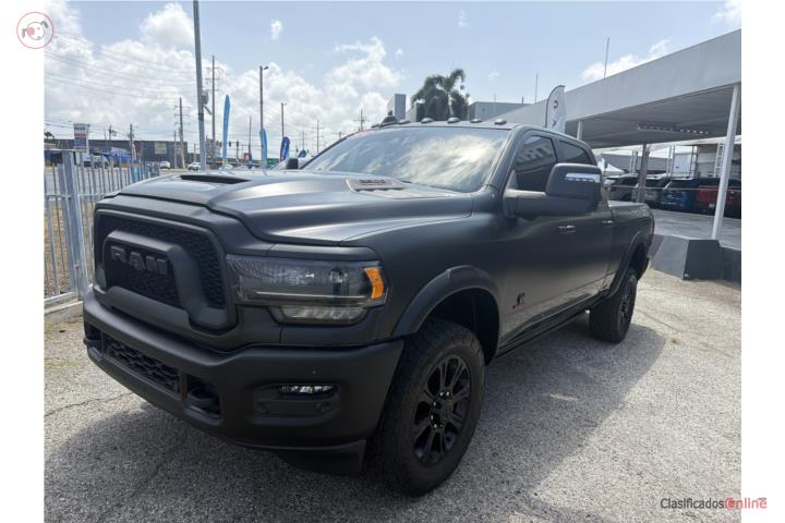 Ram 2500. Rebel ojo negro Mate Rap