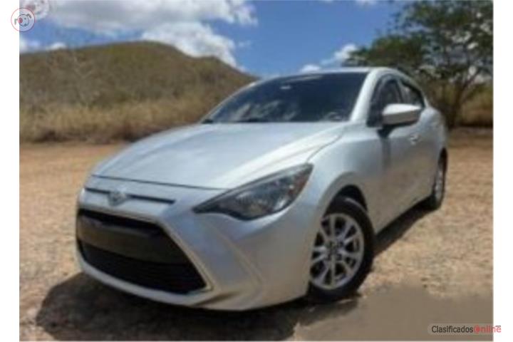 TOYOTA YARIS AÑO 2017 $9,995