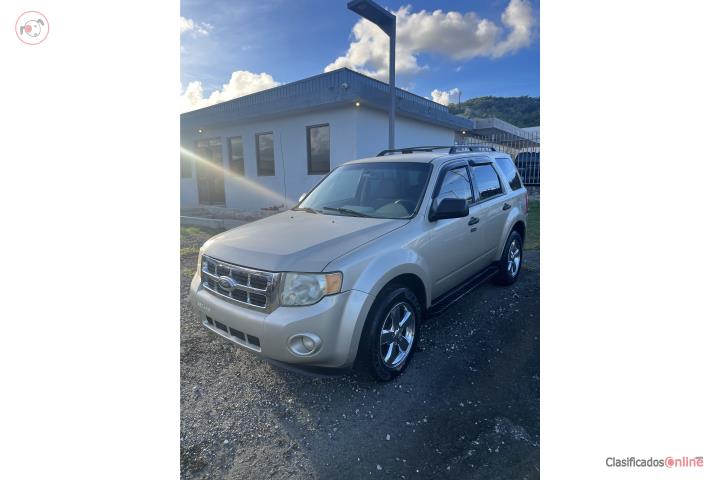 Ford Escape 2010 $2,500!