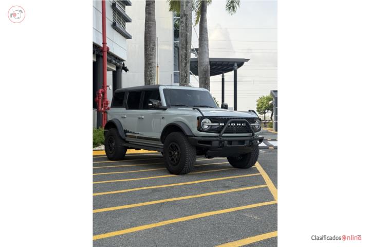 Bronco WILD-TRACK 2021  24k millas