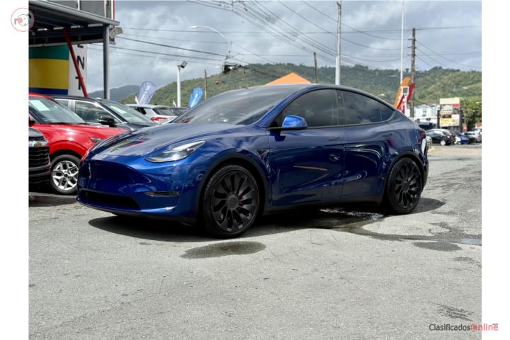 MODEL Y PERFORMANCE 455 HP INTERIOR NEGRO