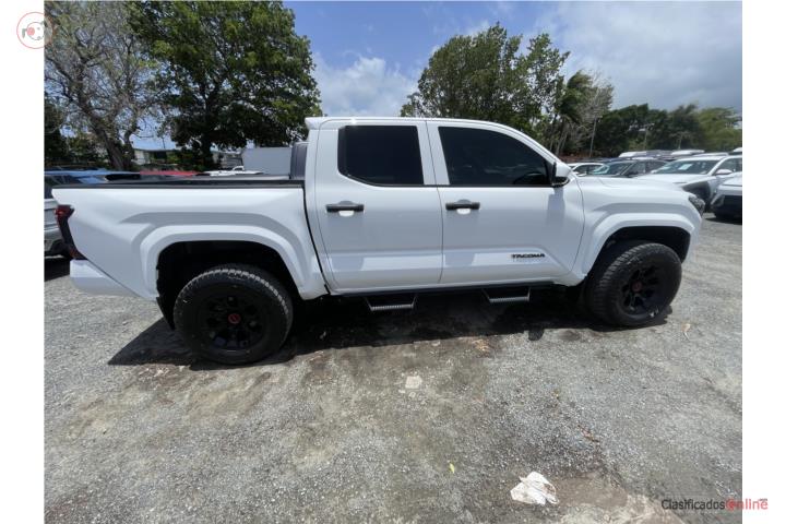 Toyota Tacoma  2024